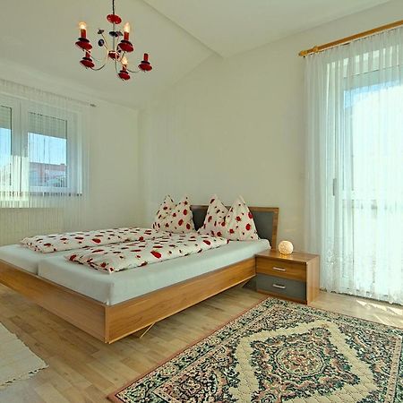 App Rosi Apartment Porec Exterior photo