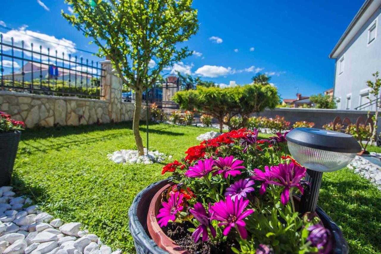 App Rosi Apartment Porec Exterior photo