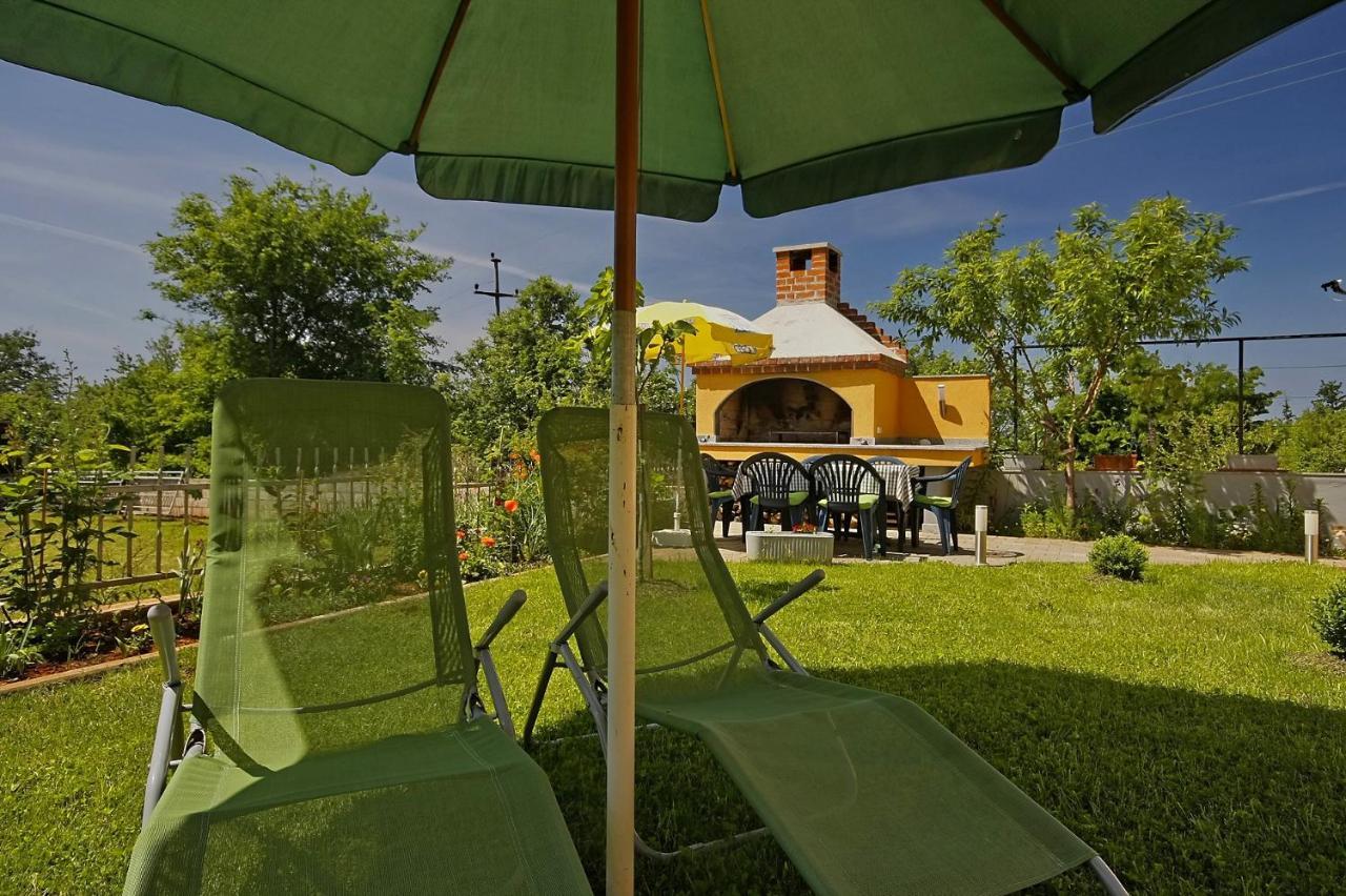 App Rosi Apartment Porec Exterior photo